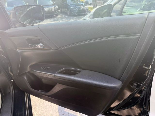 2016 Honda Accord - Image 25