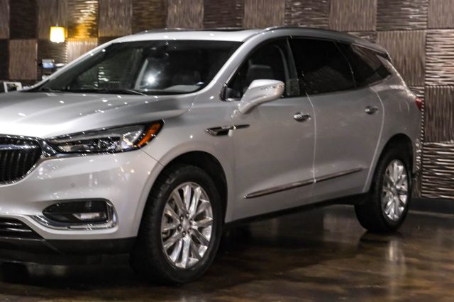 2018 Buick Enclave Premium Sport Utility 4d - Image 9