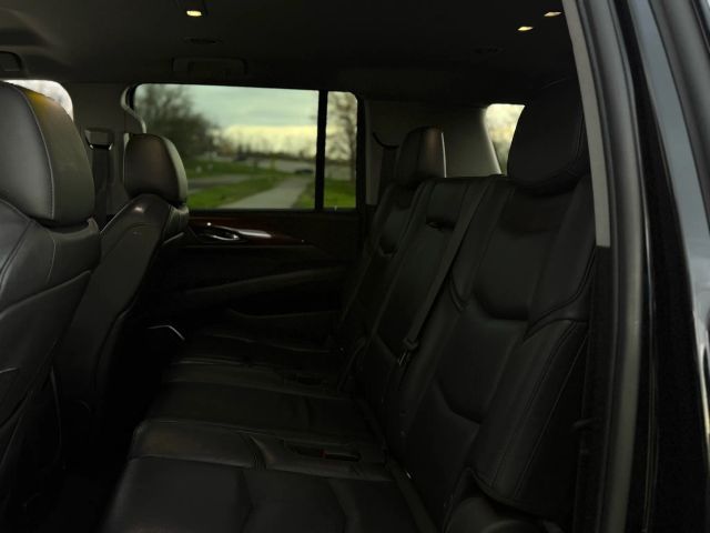 2020 Cadillac Escalade Esv - Image 19
