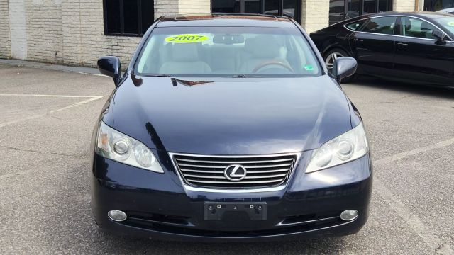 2007 Lexus Es - Image 2