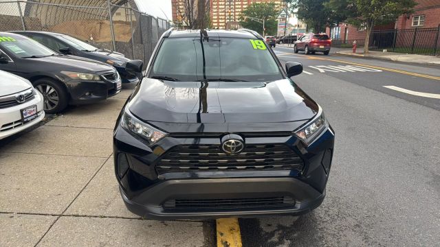 2019 TOYOTA RAV4 SUV 4-CYL, 2.5 LITER LE SPORT UTILITY 4D