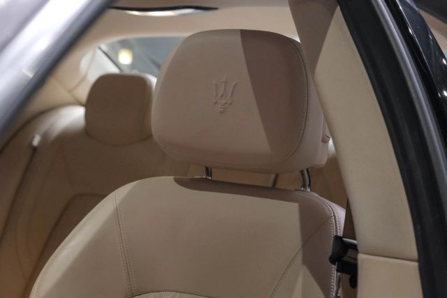 2018 Maserati Ghibli S Granlusso Sedan 4d - Image 30