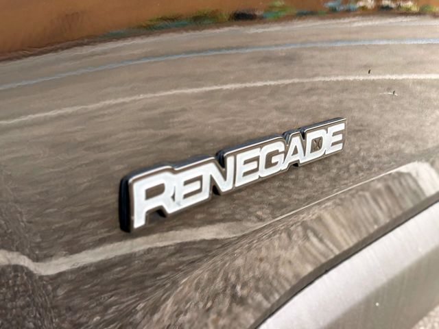2016 Jeep Renegade - Image 36