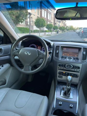 2015 Infiniti Q40 Sedan 4d - Image 15