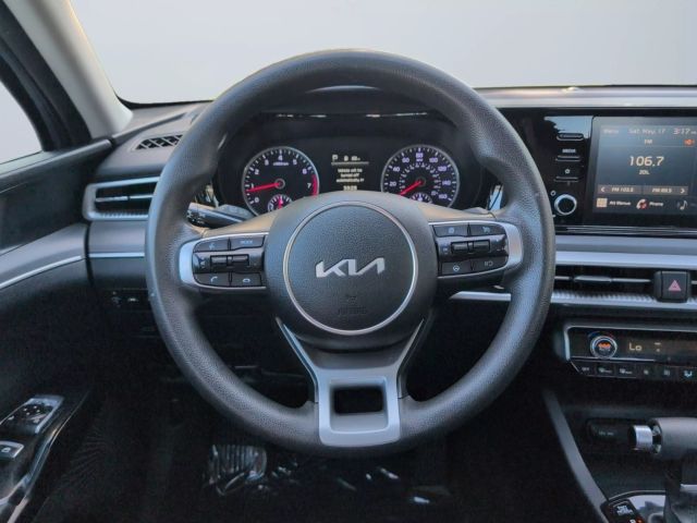 2022 Kia K5 - Image 12