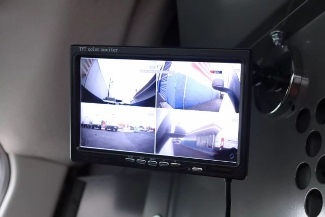 2022 Ford Transit Connect Cargo Van - Image 5