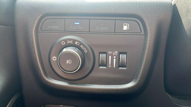 2023 Jeep Grand Cherokee 4xe - Image 26