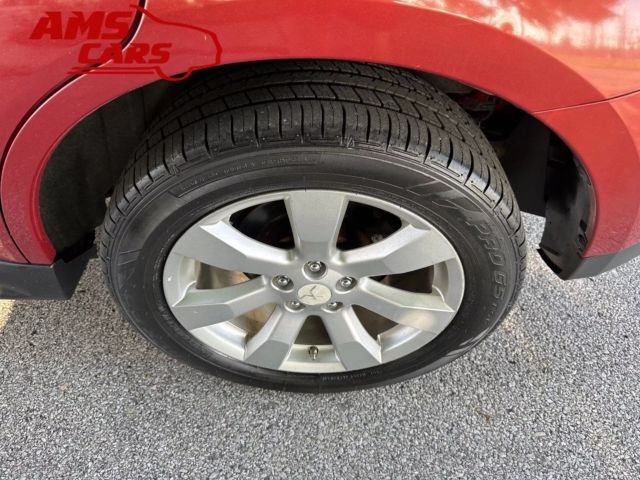 2010 Mitsubishi Outlander - Image 34