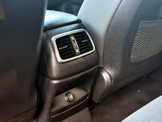 2019 Kia Sorento - Image 20