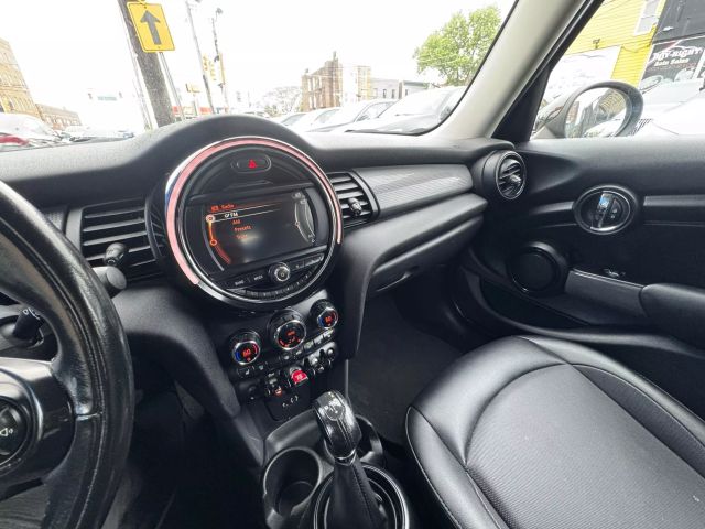 2018 MINI HARDTOP 4 DOOR HATCHBACK 3-CYL, TURBO, 1.5 LITER COOPER HATCHBACK 4D