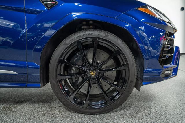 2019 Lamborghini Urus Sport Utility 4d - - Image 9