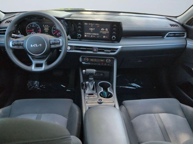 2022 Kia K5 - Image 10