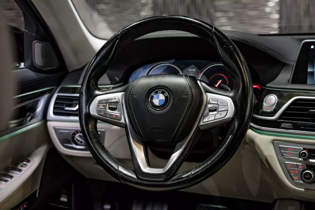 2018 Bmw 7 Series 750i Xdrive Sedan 4d - Image 14