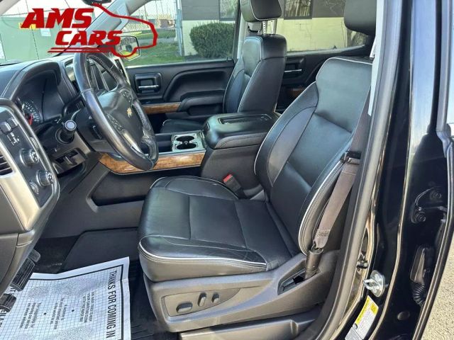 2017 Chevrolet Silverado 1500 Crew Cab - Image 11
