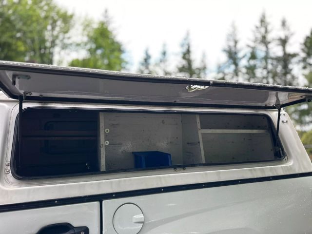 2008 Chevrolet Colorado Regular Cab & Chassis - Image 13