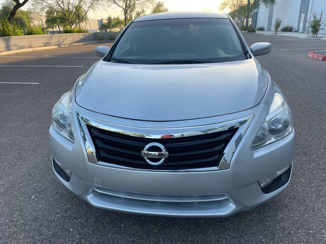 2013 Nissan Altima - Image 2