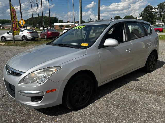 2011 Hyundai Elantra - Image 1