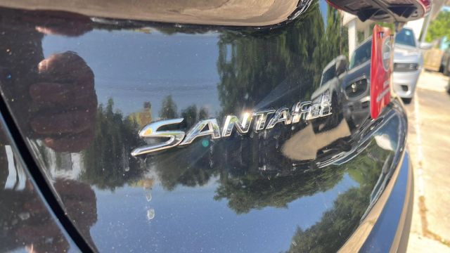 2023 Hyundai Santa Fe - Image 4