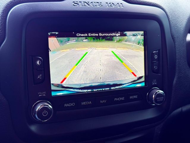 2016 Jeep Renegade - Image 19