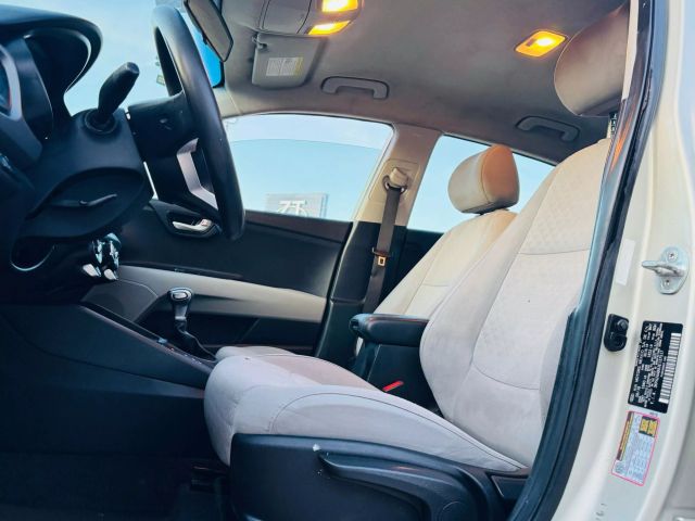 2018 Kia Rio - Image 15