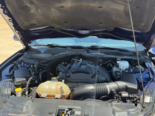 2018 Ford Mustang - Image 34