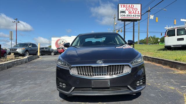 2017 Kia Cadenza - Image 2