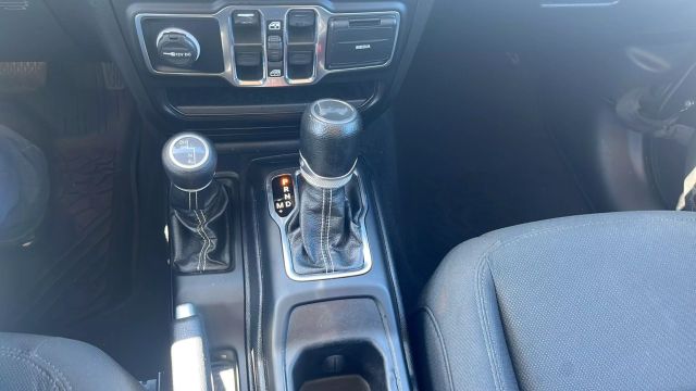 2020 Jeep Wrangler Unlimited - Image 18