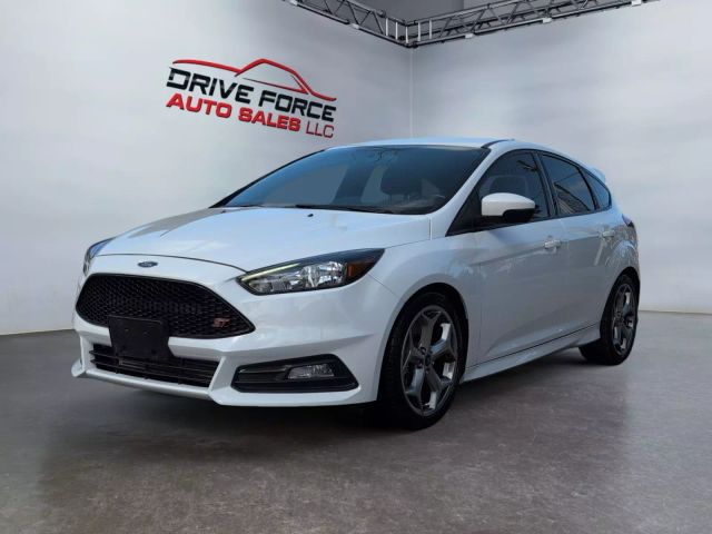 2016 Ford Focus - Image 1