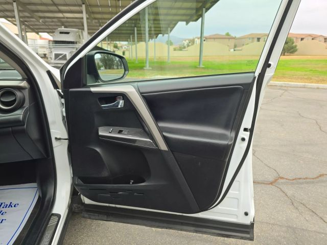 2018 Toyota Rav4 - Image 26