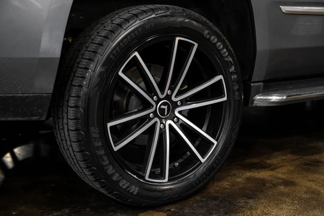 2018 Cadillac Escalade Luxury Sport Utility 4d - Image 40