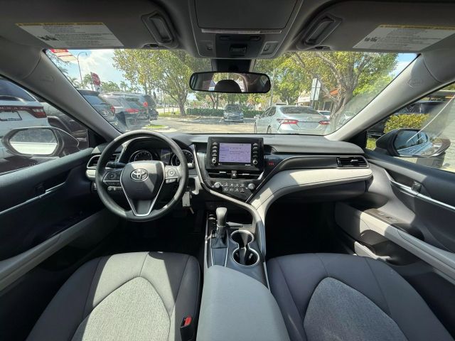 2021 Toyota Camry - Image 9