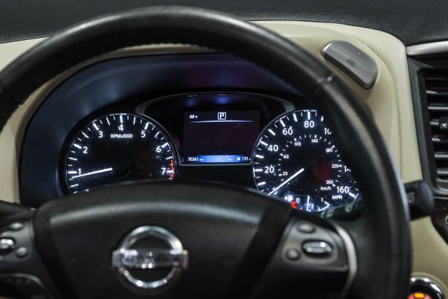 2016 Nissan Pathfinder Platinum Sport Utility 4d - Image 18