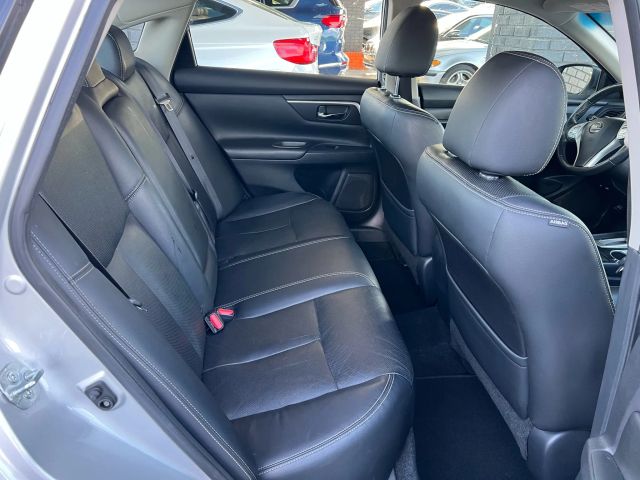 2018 Nissan Altima - Image 20