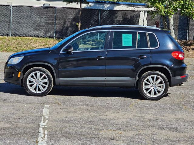 2011 Volkswagen Tiguan - Image 5