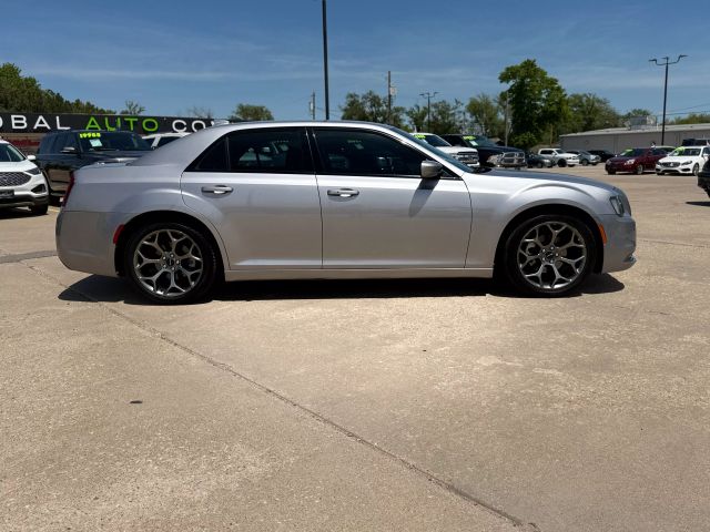 2018 CHRYSLER 300 SEDAN V6, 3.6 LITER 300S SEDAN 4D