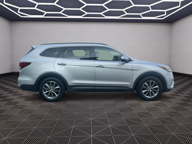2017 Hyundai Santa Fe - Image 6