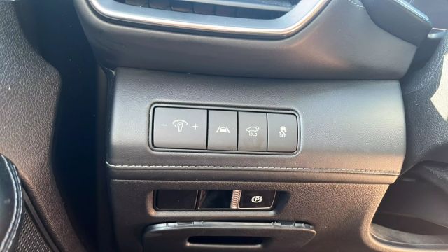 2023 Hyundai Santa Fe - Image 23