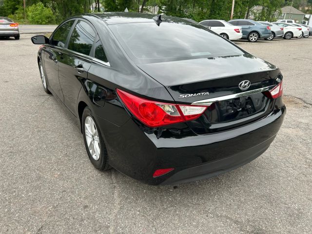 2014 Hyundai Sonata - Image 7