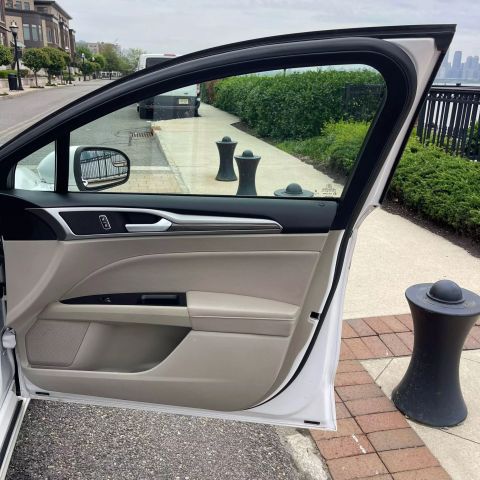 2018 Ford Fusion Se Sedan 4d - Image 16