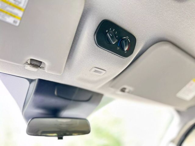 2019 Ford Transit 350 Passanger Van - Image 7