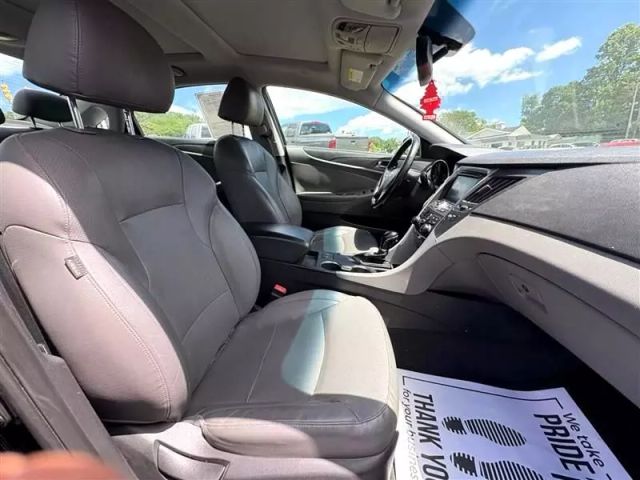 2014 Hyundai Sonata - Image 14