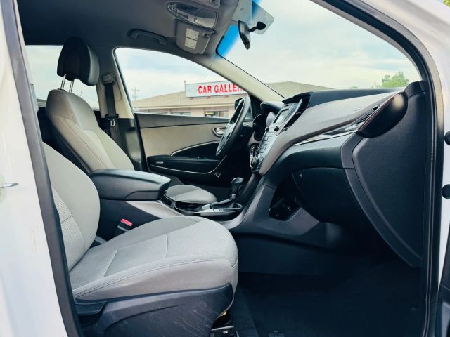 2017 Hyundai Santa Fe Sport - Image 21