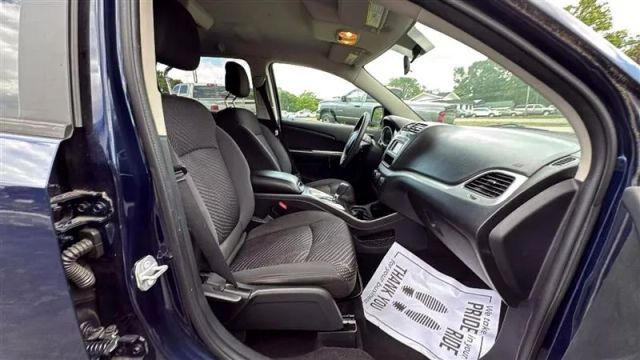 2017 Dodge Journey - Image 15