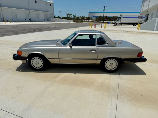 1987 Mercedes-benz 560 Series - Image 34