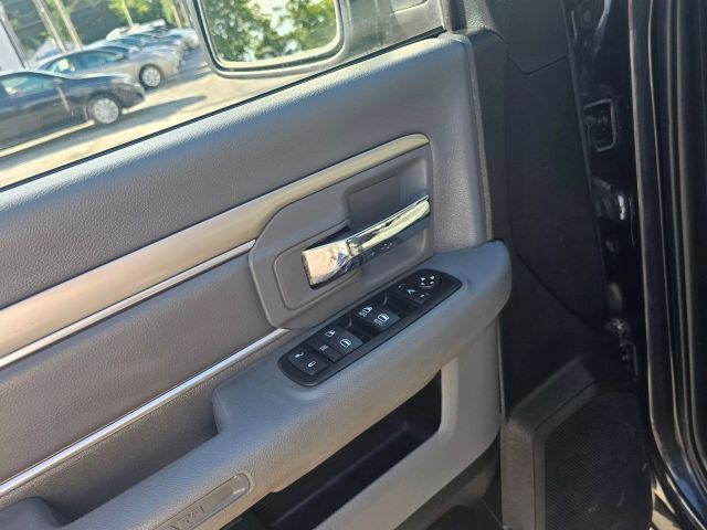 2015 Ram 1500 Crew Cab - Image 17