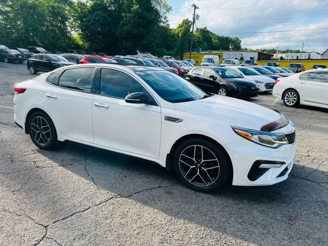2020 Kia Optima - Image 2