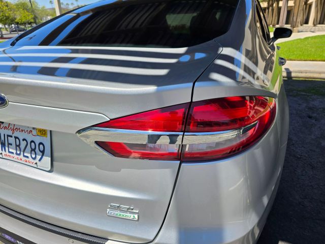 2019 Ford Fusion - Image 45