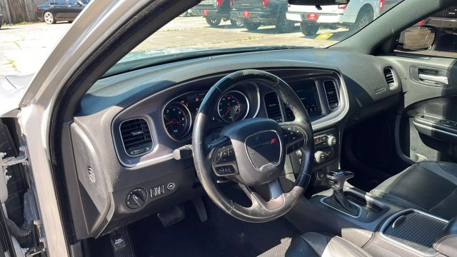 2020 Dodge Charger - Image 19
