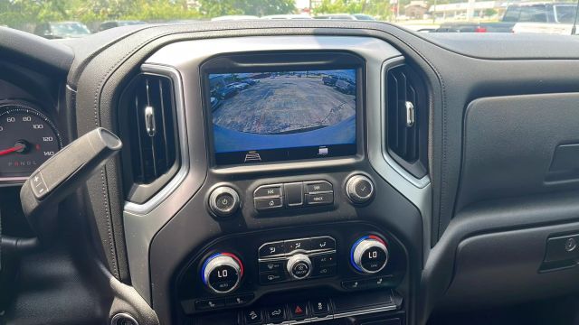 2021 Chevrolet Silverado 1500 Crew Cab - Image 21