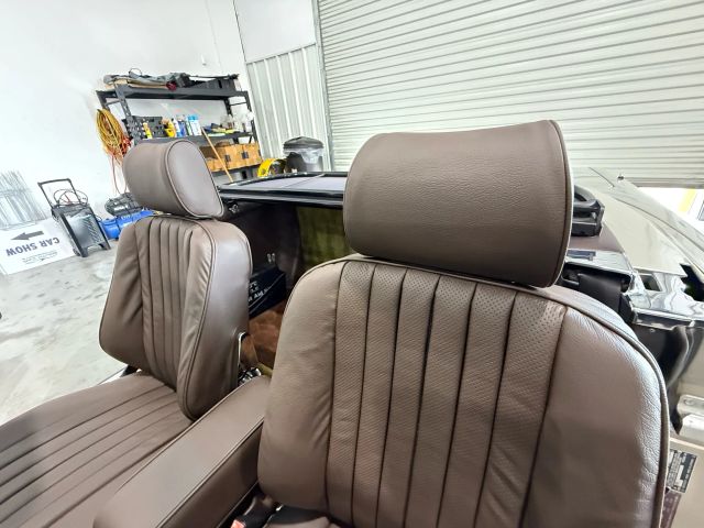 1987 Mercedes-benz 560 Series - Image 204